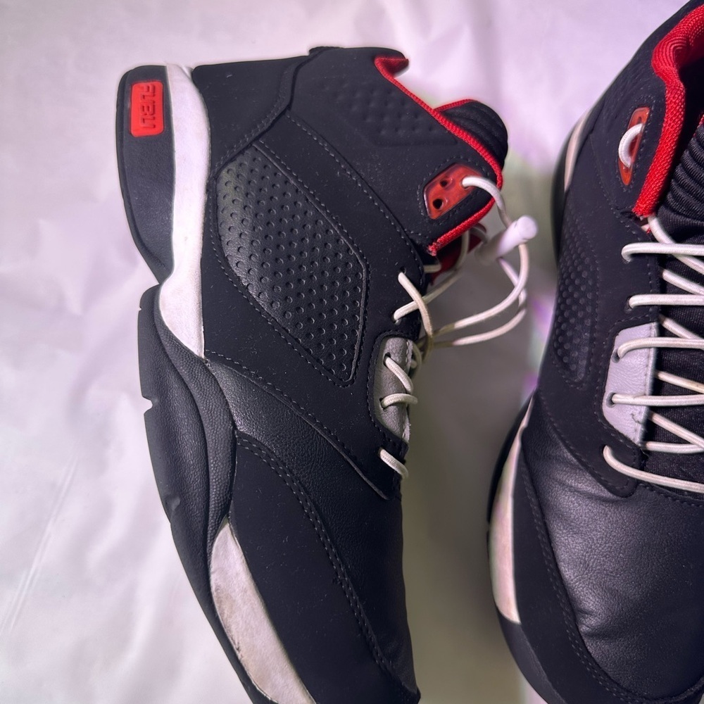 FUBU Men's Athletic Shoes in Black and Red - Picture 7 of 15